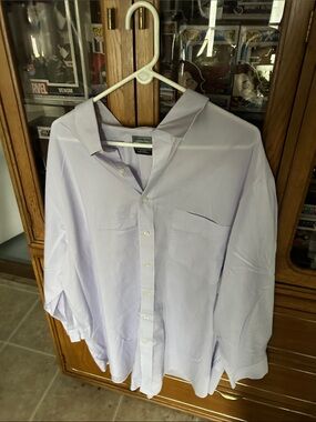 Men's Lavender Spread-Collar Dress Shirt